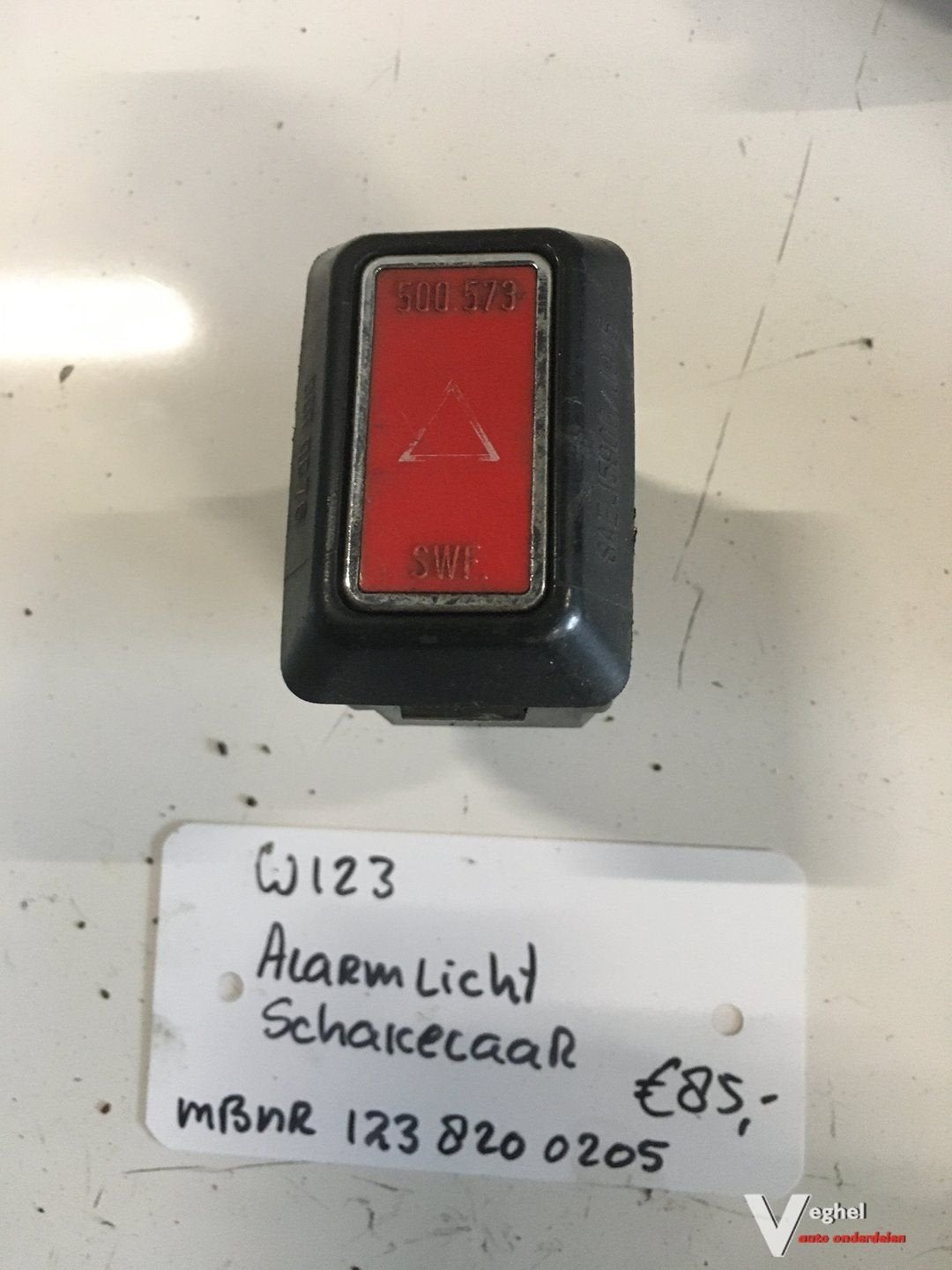 Mercedes W123 Alarmlichtschakelaar, Gebruikt, -, -, Ophalen of Verzenden