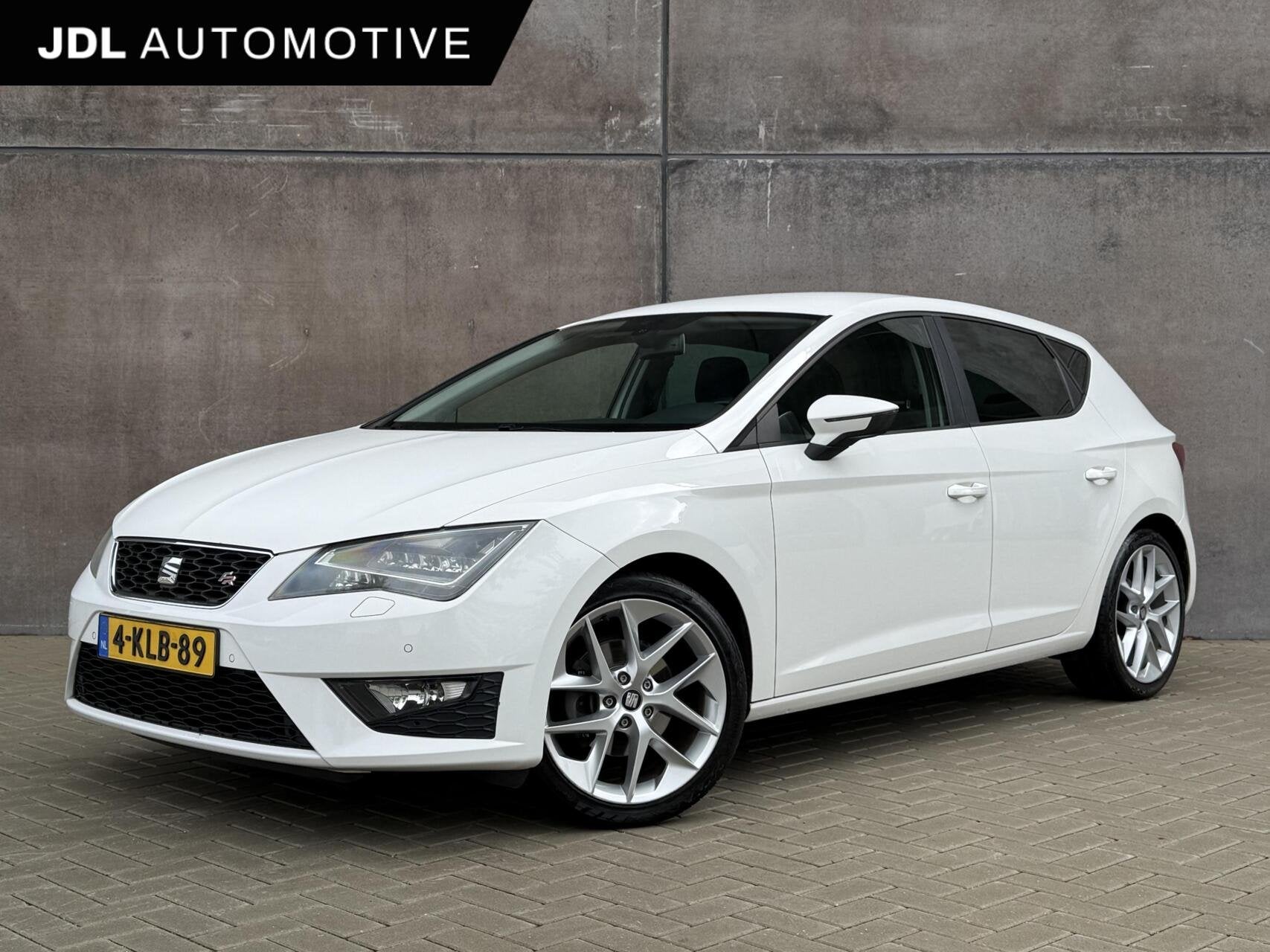Seat Leon 1.4 TSI FR | Trekhaak | Navigatie | Full LED | Cli, Auto's, Seat, Voorwielaandrijving, Stof, Gebruikt, Zwart