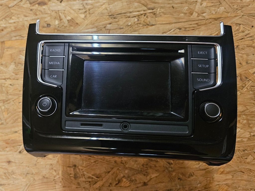 Auto radio polo 6c/6r, Auto diversen, Autoradio's, Ophalen of Verzenden, Zo goed als nieuw