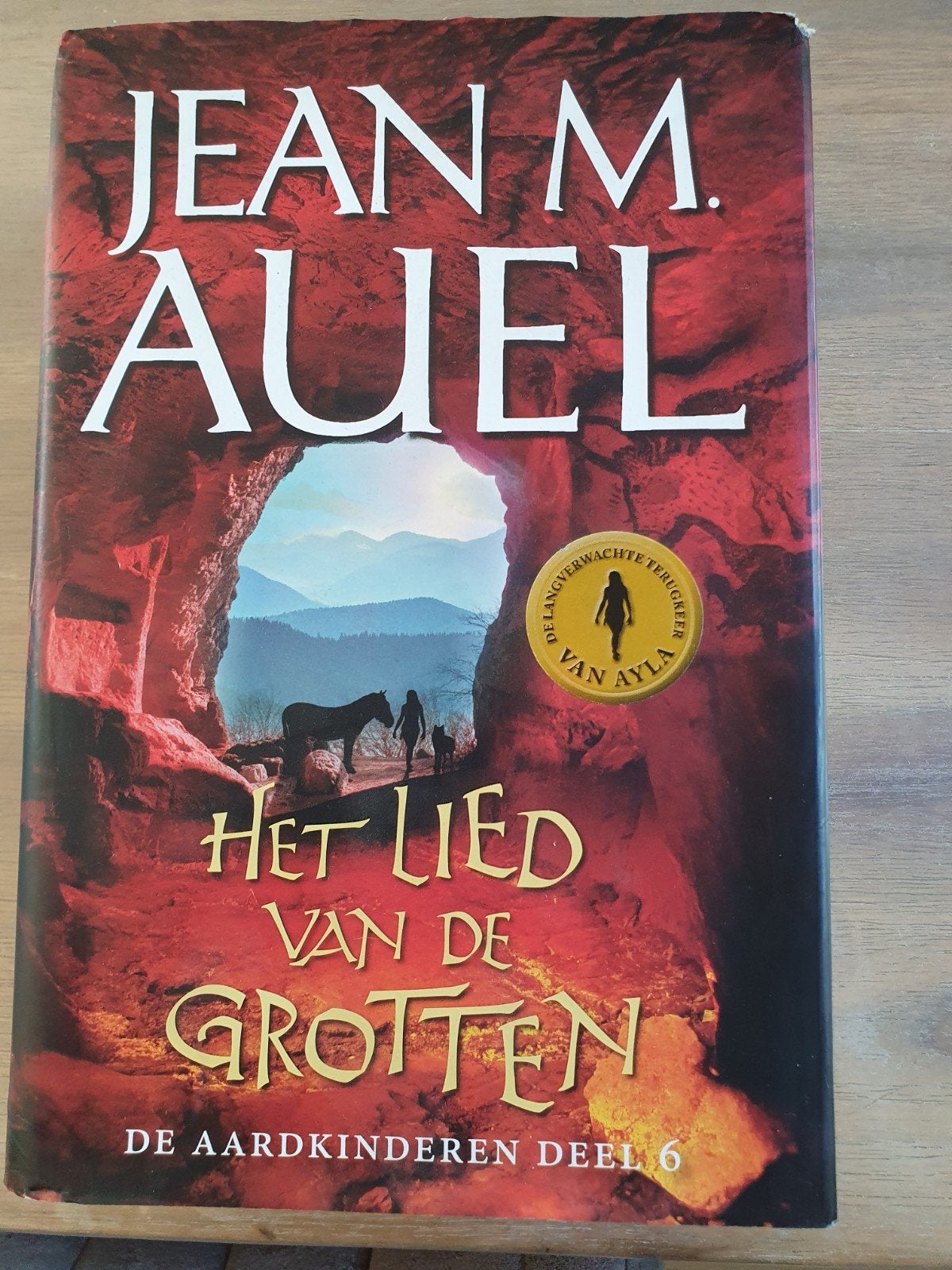 Het Lied van de Grotten - De Aardkinderen Deel 6, Boeken, Ophalen of Verzenden, Gelezen, Jean M. Auel, Nederland