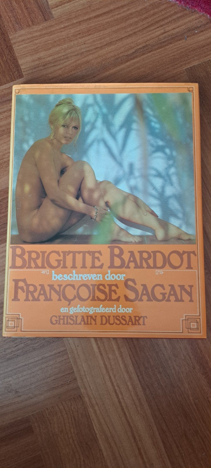 Brigitte Bardot boek, Ophalen, Zo goed als nieuw
