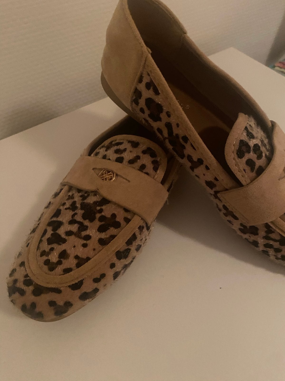Panterprint loafers - Maat 37, Ophalen of Verzenden, Gedragen, Bruin, Instappers