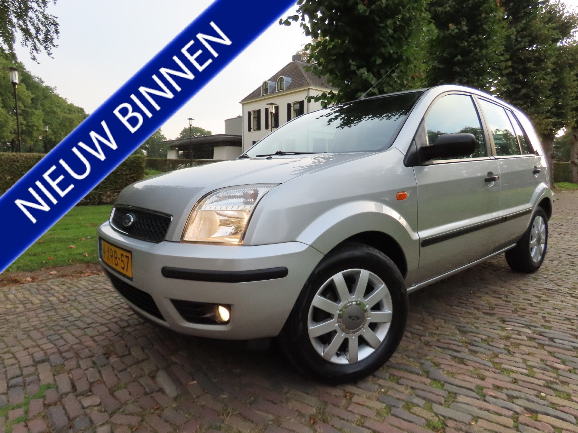 Ford Fusion 1.6-16V Trend Airco Leer Lm Velgen Trekhaak*Dist, Auto's, 1596 cc, 101 pk, Zwart, 1055 kg