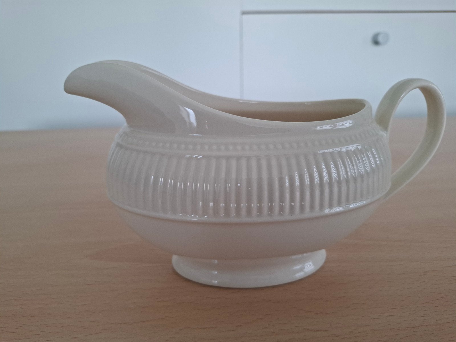 Wedgwood Windsor sauskan - Onbeschadigd, Klassiek, Overige typen, Ophalen of Verzenden, Zo goed als nieuw