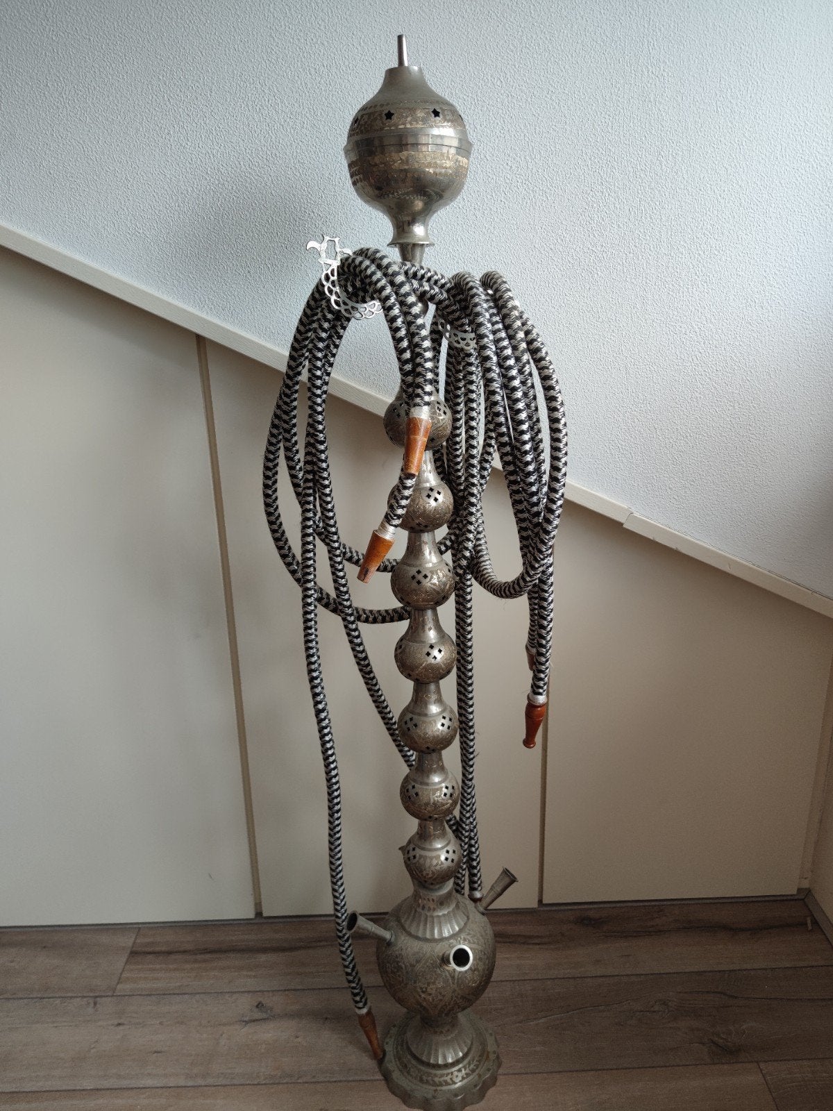 Grote antieke waterpijp met 4 slangen, Ophalen