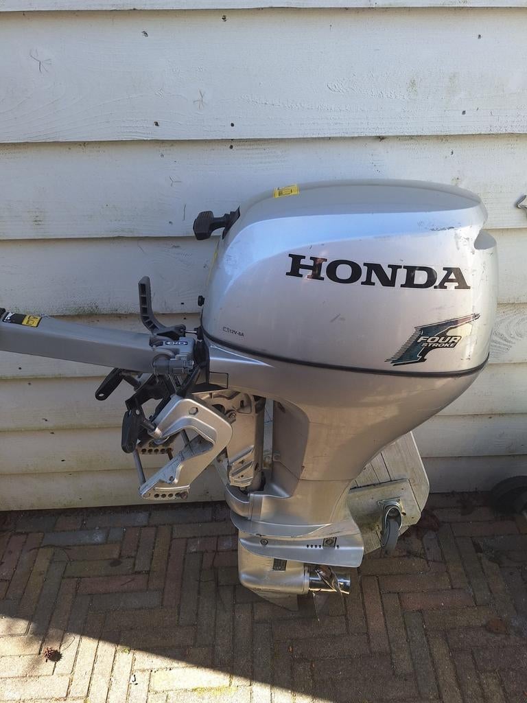 Honda 15pk 4-takt buitenboordmotor kortstaart uit 2004, Watersport en Boten, Ophalen, Gebruikt, Benzine, 10 tot 30 pk