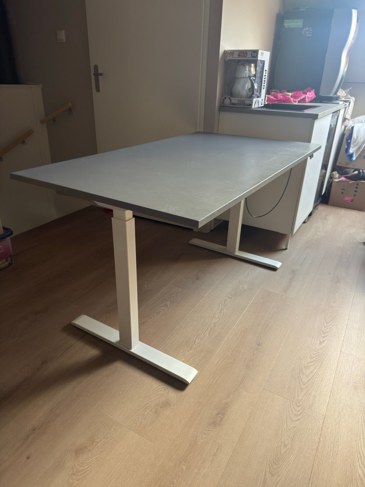 IKEA Zit-sta bureau RODULF 140x80 - Zo goed als nieuw, Ophalen, Zit-sta bureau, Elektrisch, Zo goed als nieuw