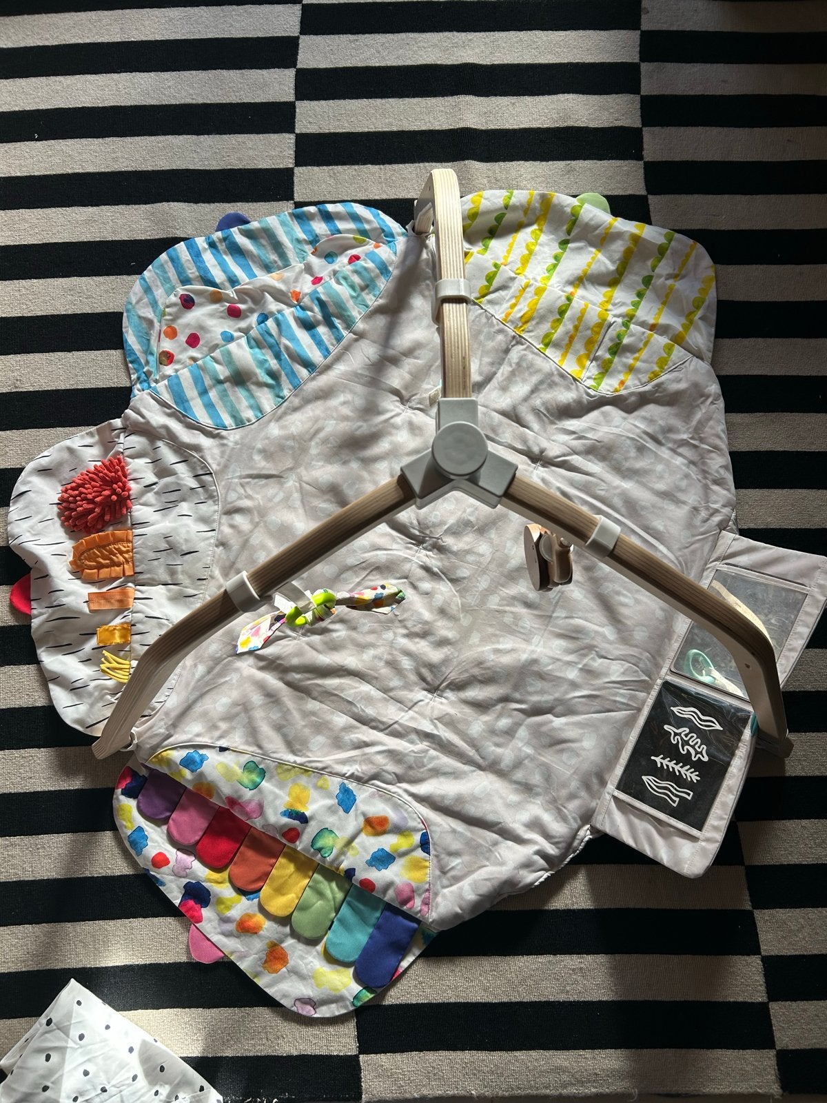 Lovevery the gym Speelkleed met tent en accessoires, Ophalen, Zo goed als nieuw, Speelkleed