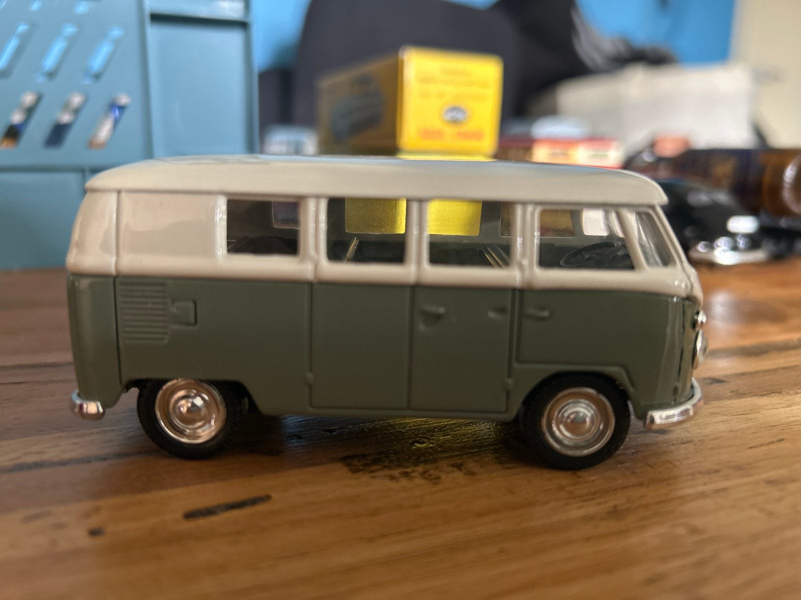 Volkswagen T1 Bus Modelauto - Groen/Crème, Ophalen of Verzenden, Zo goed als nieuw, Overige typen