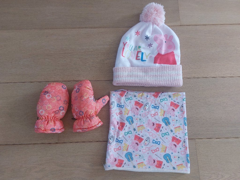 Peppa Pig muts, sjaal en handschoenen, Ophalen of Verzenden, Zo goed als nieuw, 104 of kleiner, Meisje