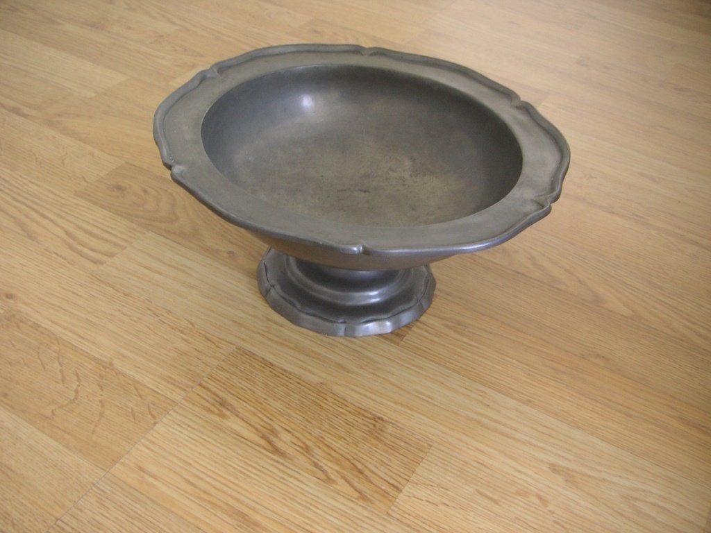 Antieke Tinnen Schaal (doorsnee 27/ hoog 15 cm.), Ophalen