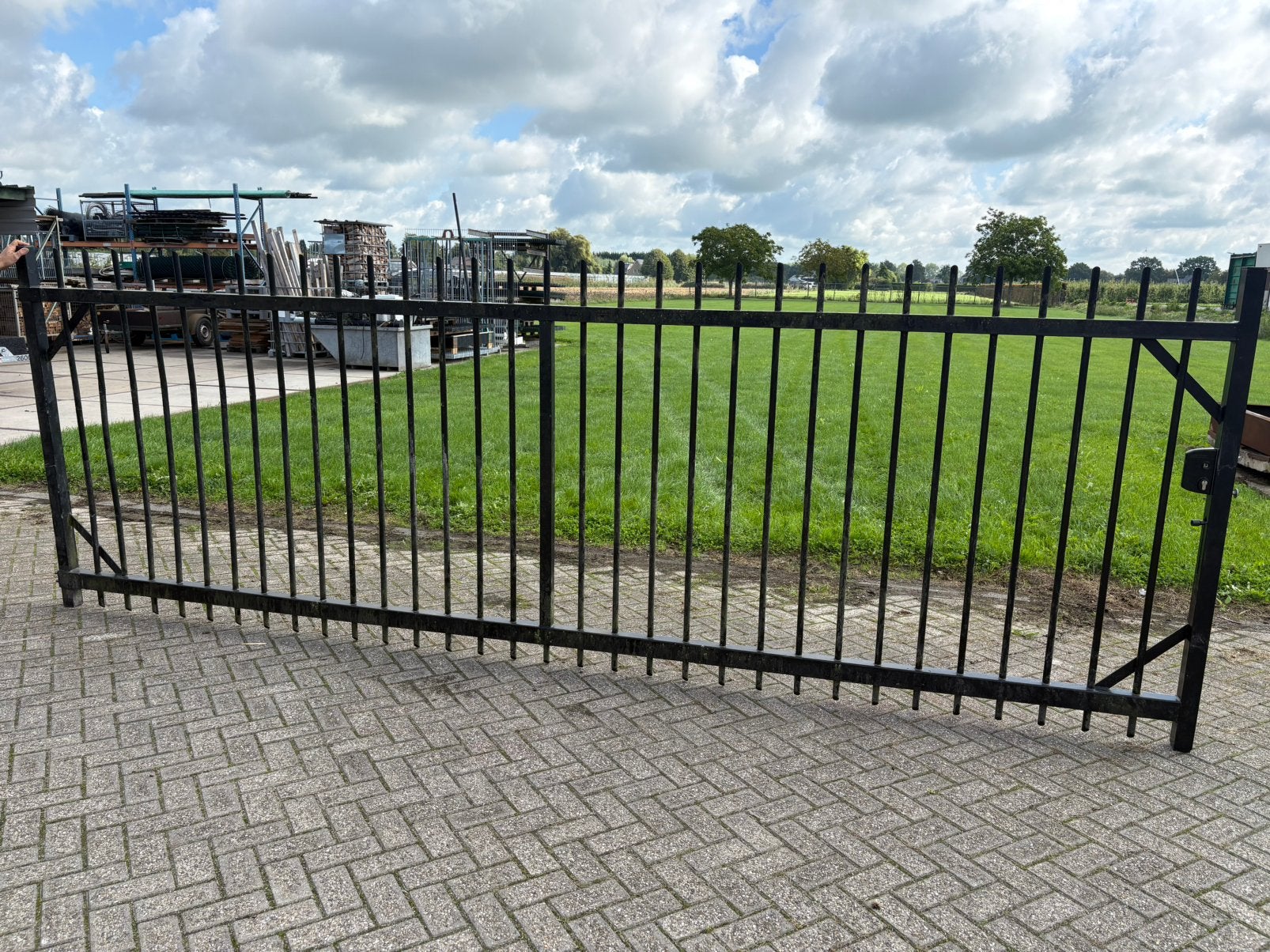 Draaipoort spijlen 5 meter doorgang, 1,8m hoog, Ophalen, Gebruikt, IJzer, Spijlenhekwerk