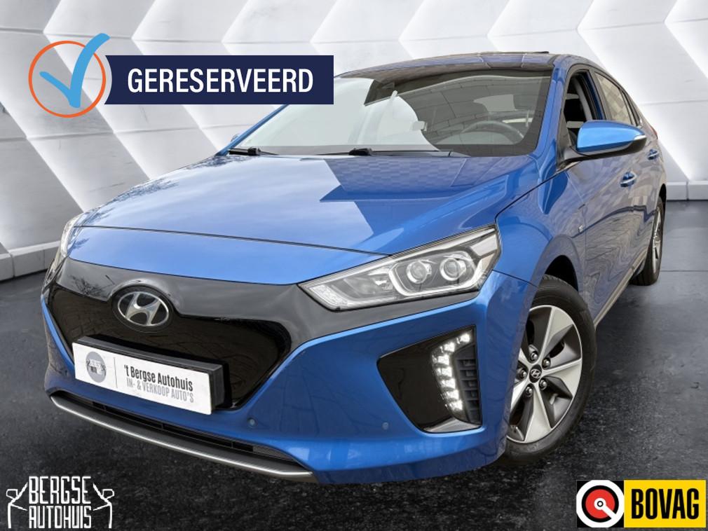 Hyundai IONIQ Premium EV Dakje Acc Ecc Navi Nap (bj 2018), Automaat, 0 cilinders, Blauw, IONIQ