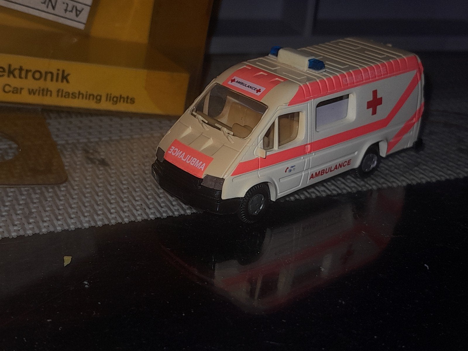 ambulance, Ophalen of Verzenden, Gebruikt, Auto