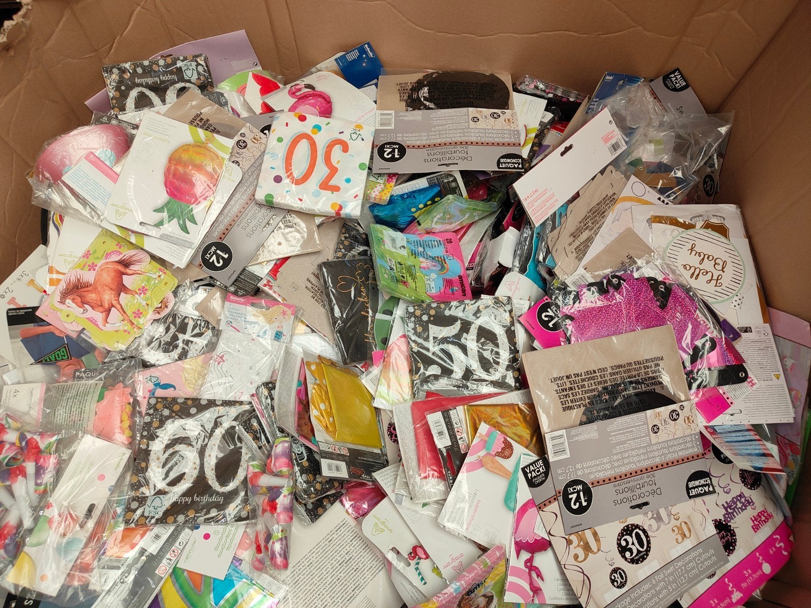 Partijhandel Mix Pallet Feestartikelen - Nieuw, Diversen, Ophalen, ., ., .