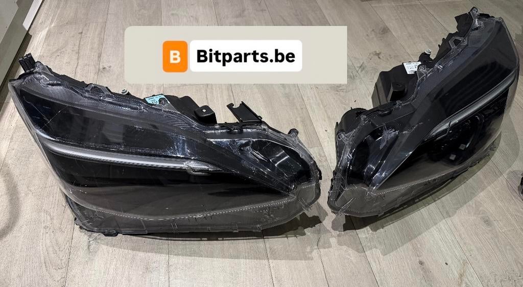 Koplamp Toyota Yaris Cross Links en Rechts, Auto-onderdelen, Verlichting, Ophalen of Verzenden, Toyota
