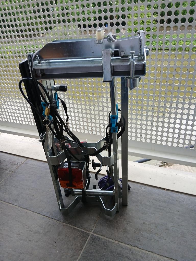 Fietsdrager, Auto diversen, Fietsendragers, Ophalen, Gebruikt, Elektrische fiets, 2 fietsen