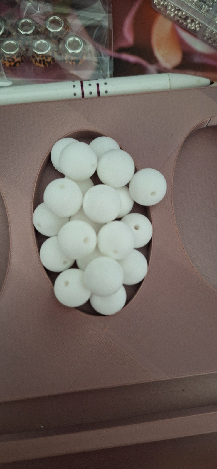 20 Witte Siliconen Kralen - 1,5 cm, Hobby en Vrije tijd, Kralen en Sieraden maken, Ophalen of Verzenden