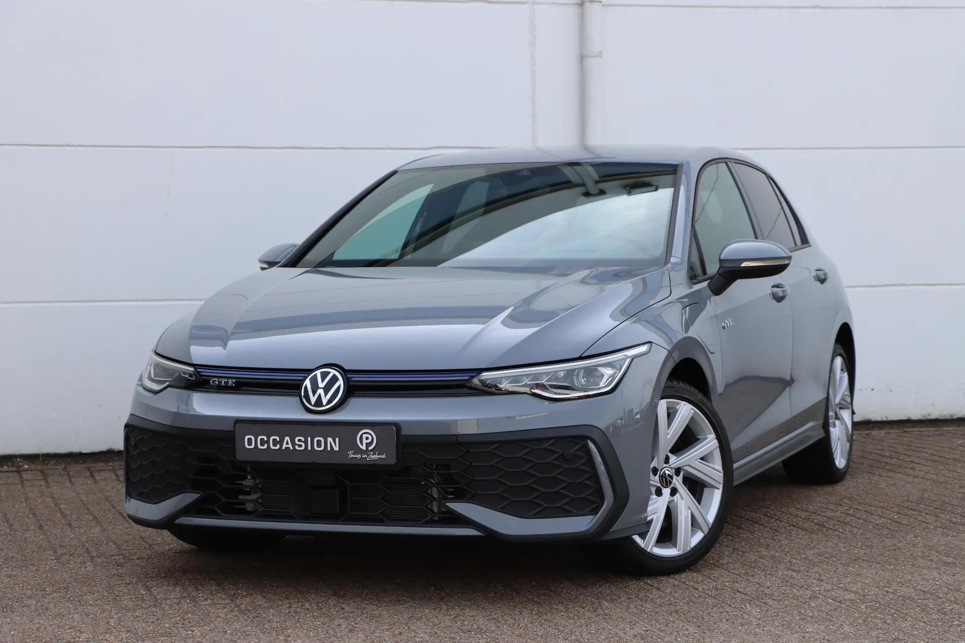 Volkswagen Golf GTE 1.5 eHybrid 272pk DSG6 (bj 2025), 4 cilinders, Plug-in hybride, 1700 kg, 750 kg
