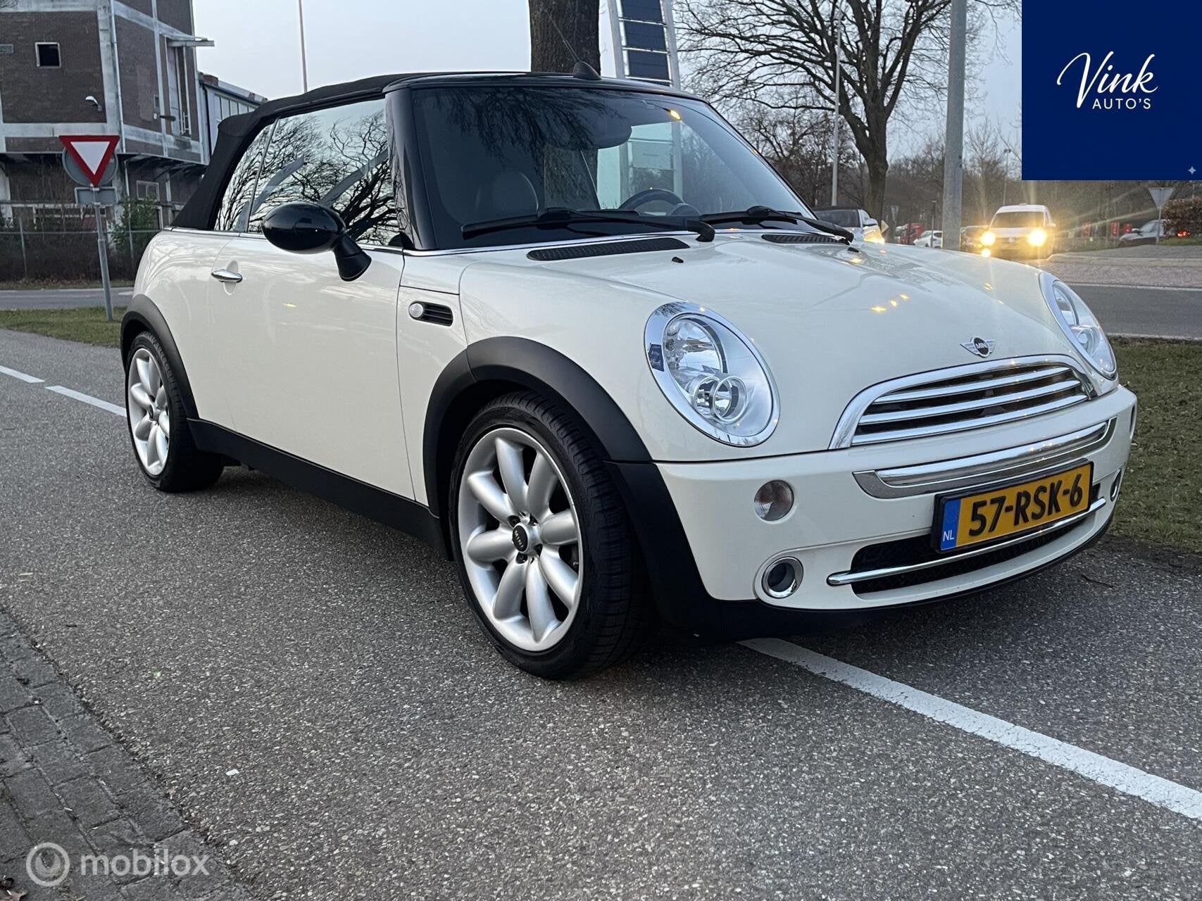 Foto 16 van Mini Cabrio 1.6 Cooper Chili CABRIO | APK 9-2027 | 99000 km!