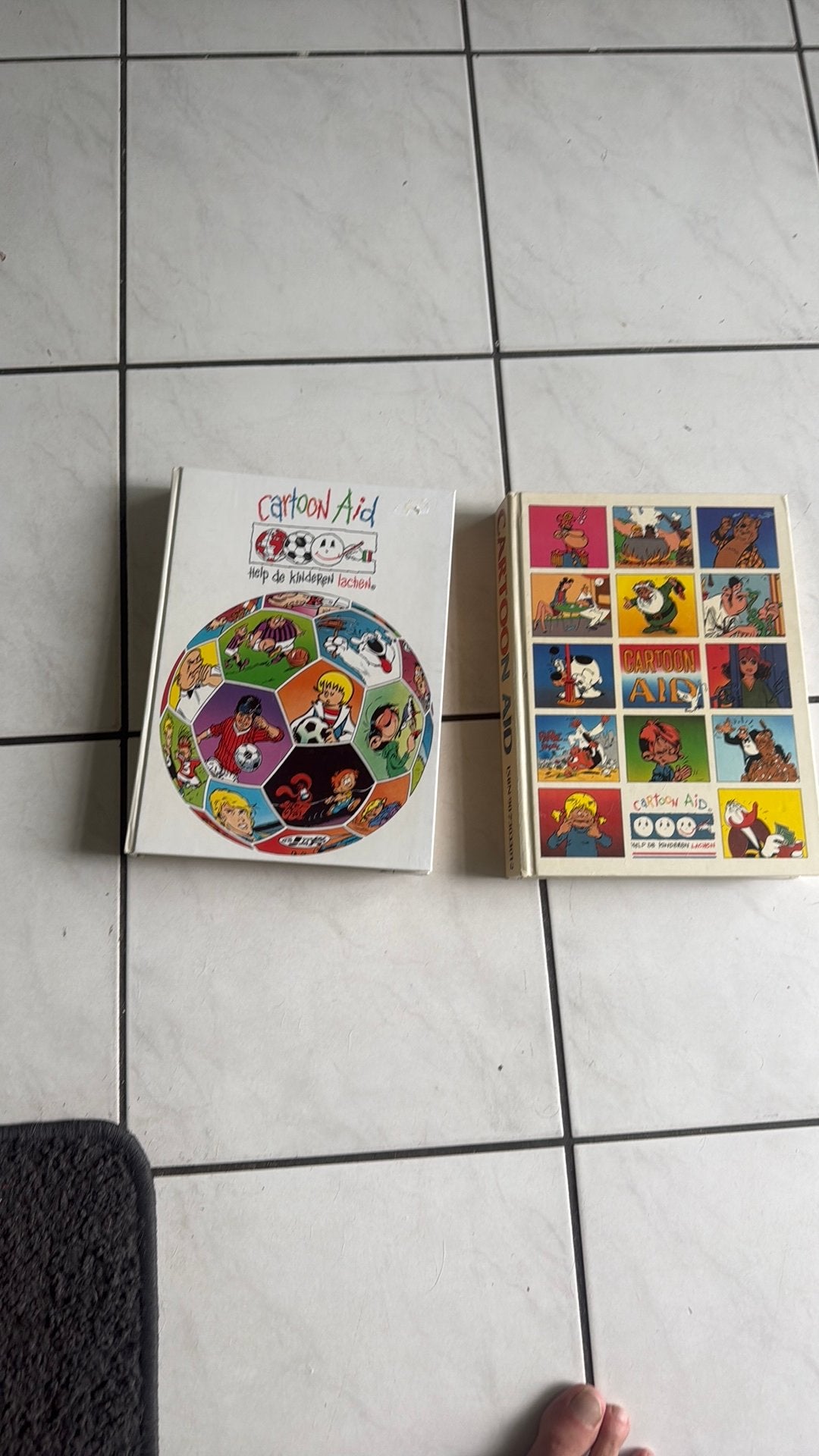 Cartoon aid, Ophalen of Verzenden, Zo goed als nieuw