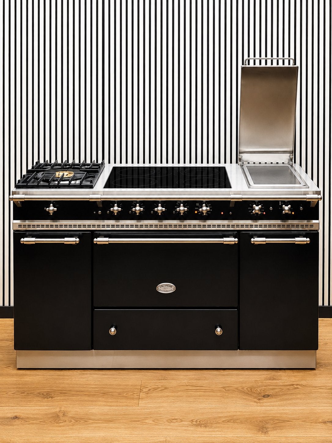 Luxe Lacanche Fornuis Keramisch + Wokpit & Plancha 150 cm, Witgoed en Apparatuur, Fornuizen, Ophalen of Verzenden, Zo goed als nieuw