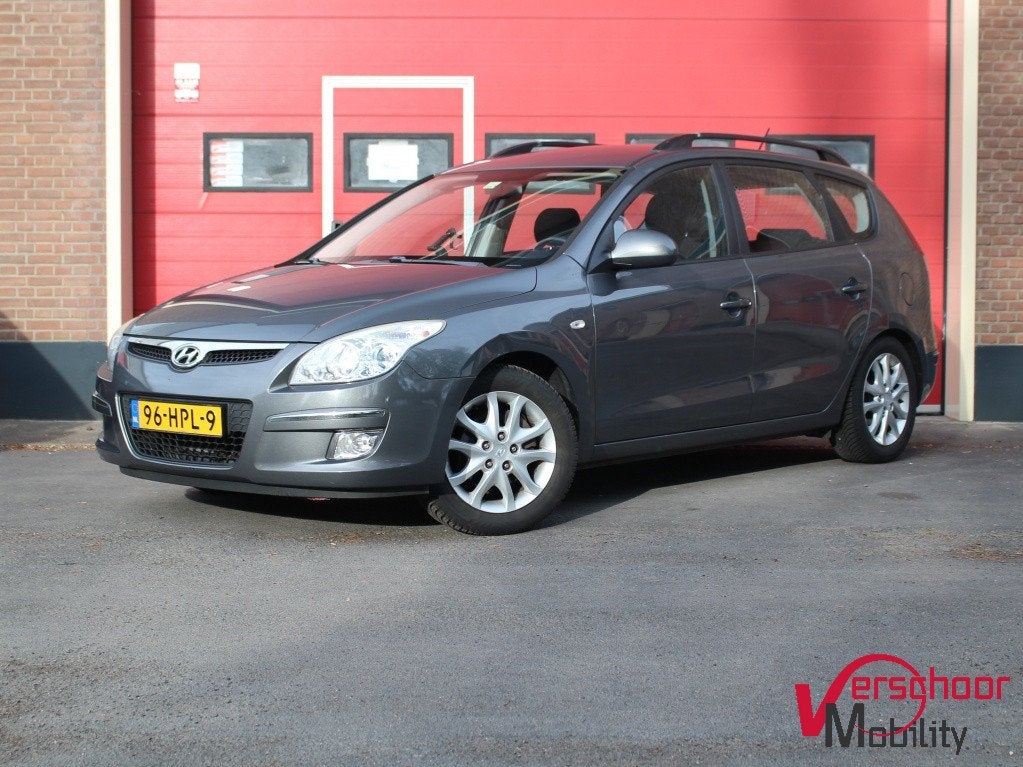 Hyundai I30 CW 1.6 CRDi Dyn. Bns | Clima | Cruise | PDC |, Auto's, Hyundai, Stof, Gebruikt, Zwart, 116 pk
