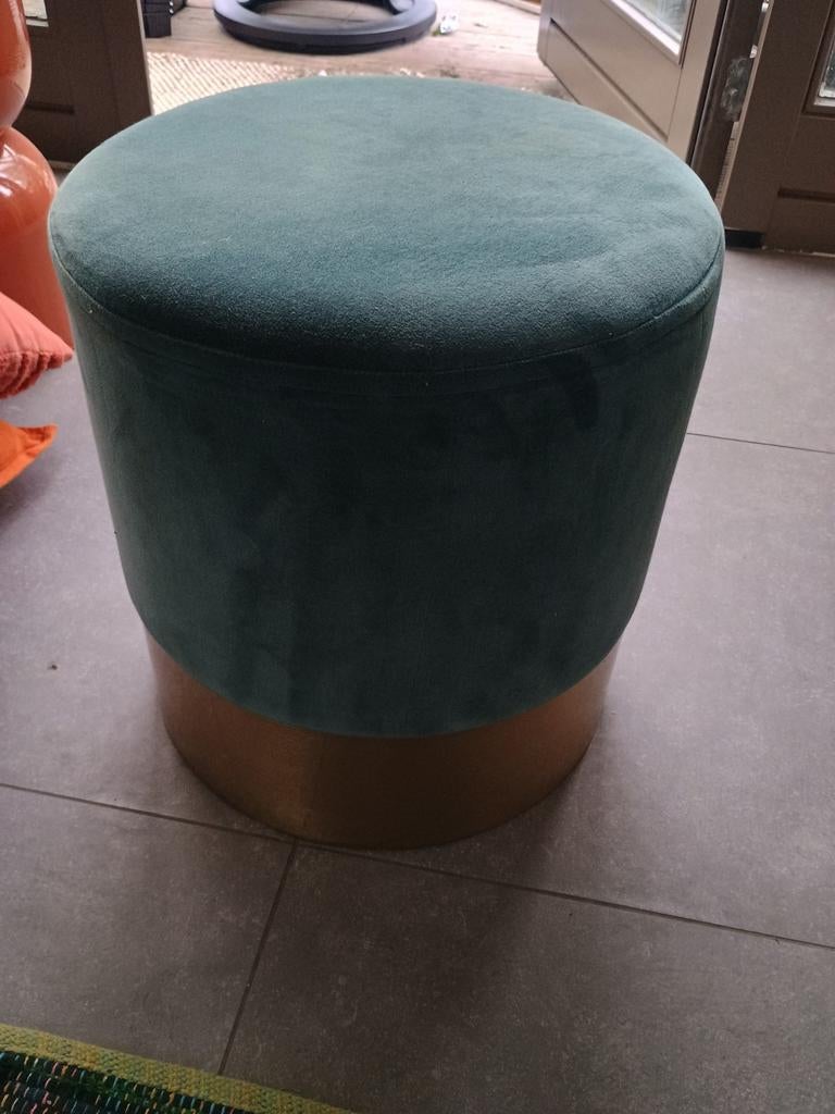 Groene poef met gouden onderzijde - Ø38cm H40cm, Ophalen