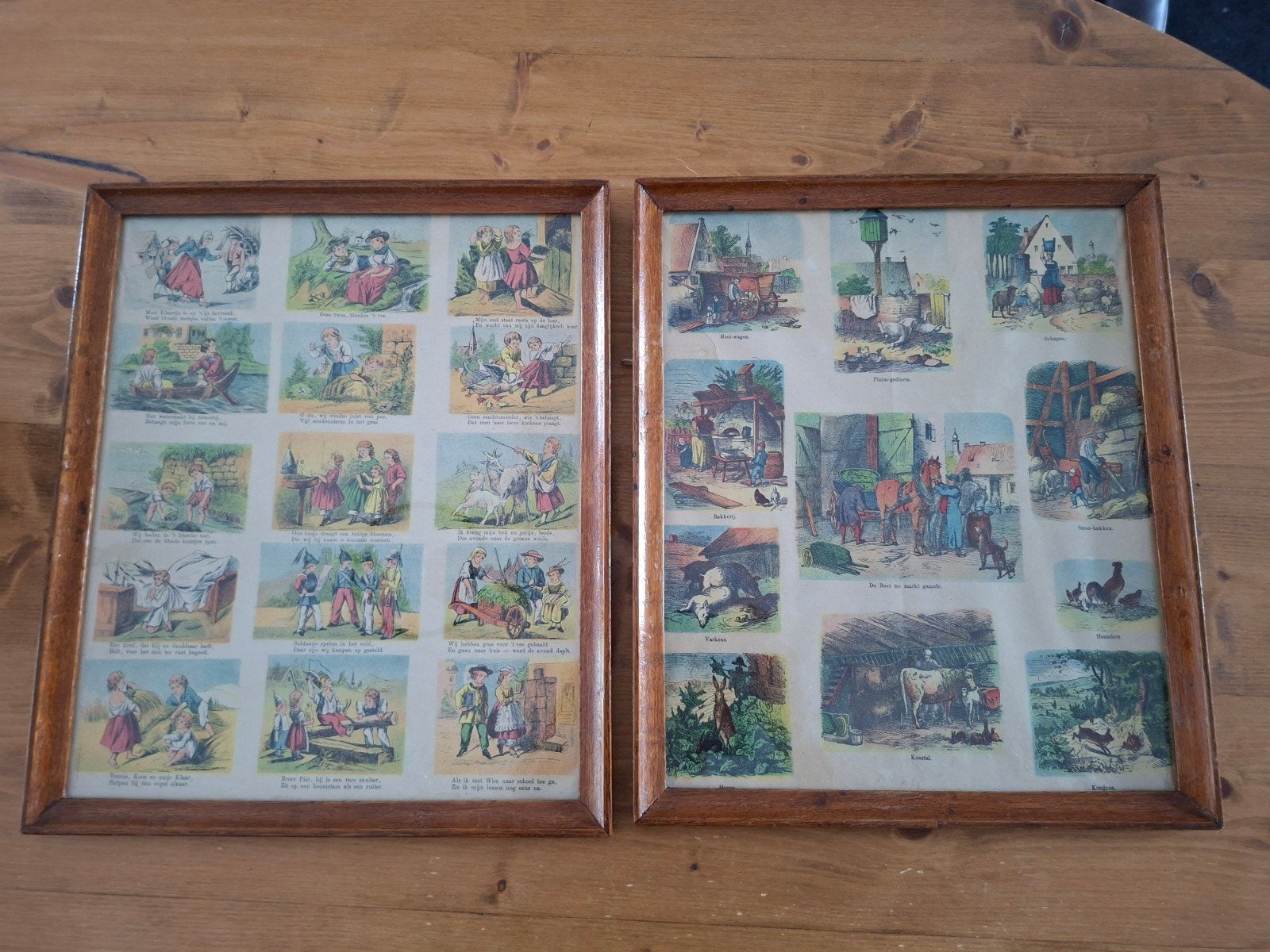 2 Oude Centprenten in Lijst - kinder en boerderijleven, Antiek en Kunst, Antiek | Schoolplaten, Ophalen of Verzenden