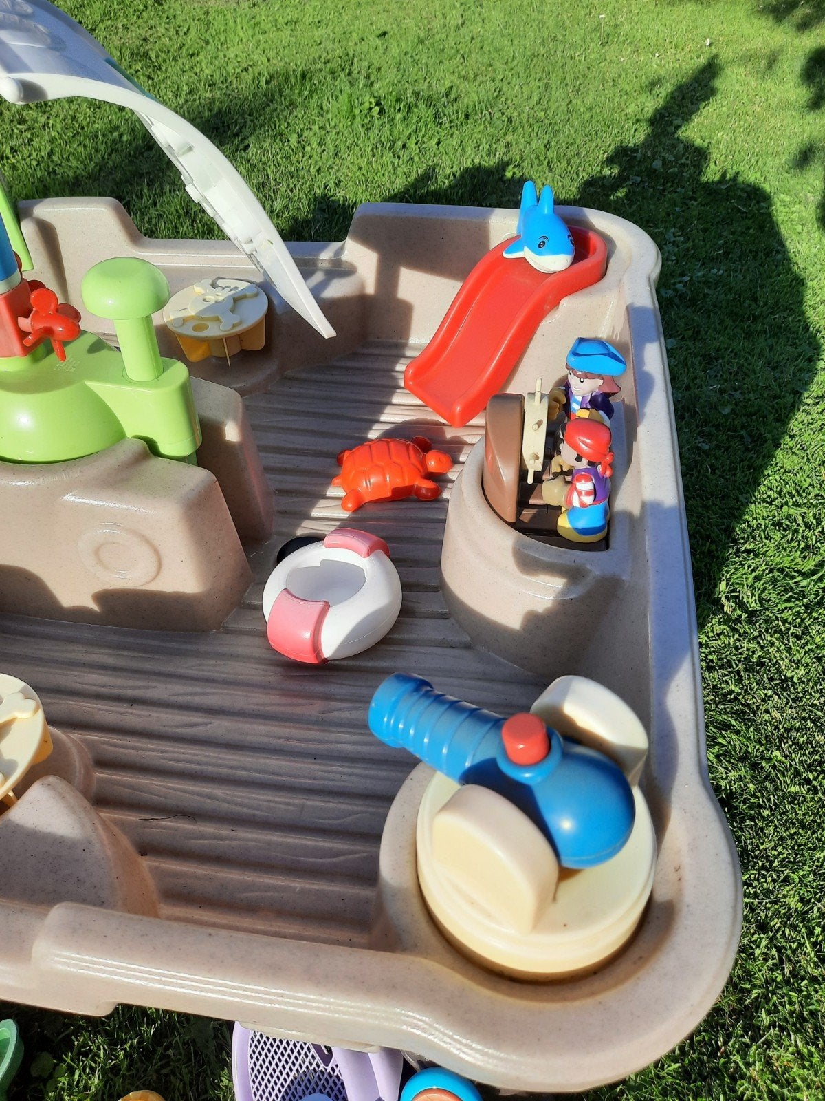 Little Tikes Zand- en watertafel met accessoires en golfset, Ophalen, Gebruikt, Jongen of Meisje