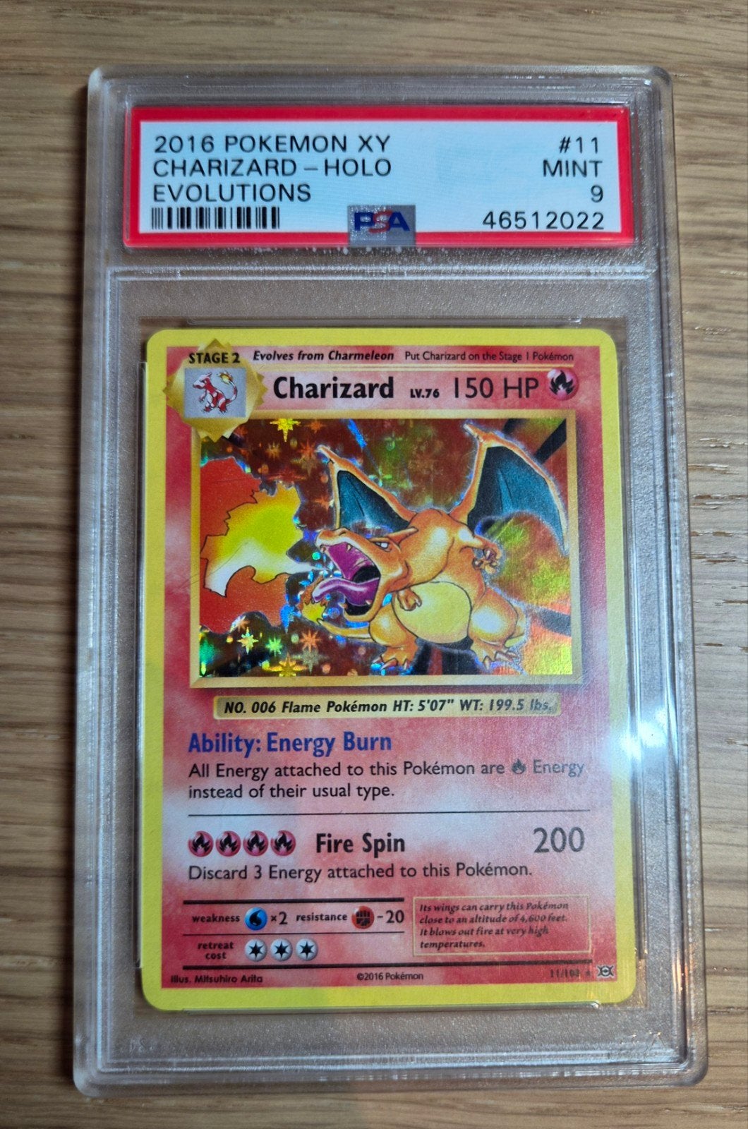 PSA 9 Charizard Holo 2016 Pokémon XY Evolutions #11, Hobby en Vrije tijd, Verzamelkaartspellen | Pokémon, Ophalen of Verzenden