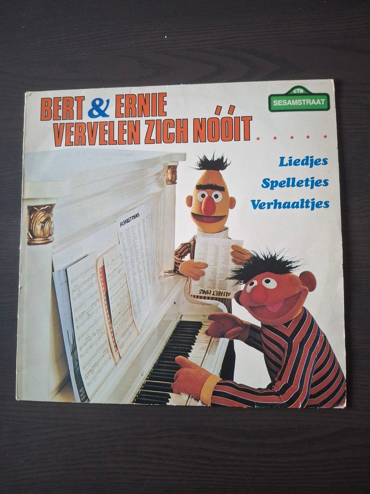 Bert & Ernie Vervelen Zich Nooit LP - Krasvrij, Ophalen of Verzenden
