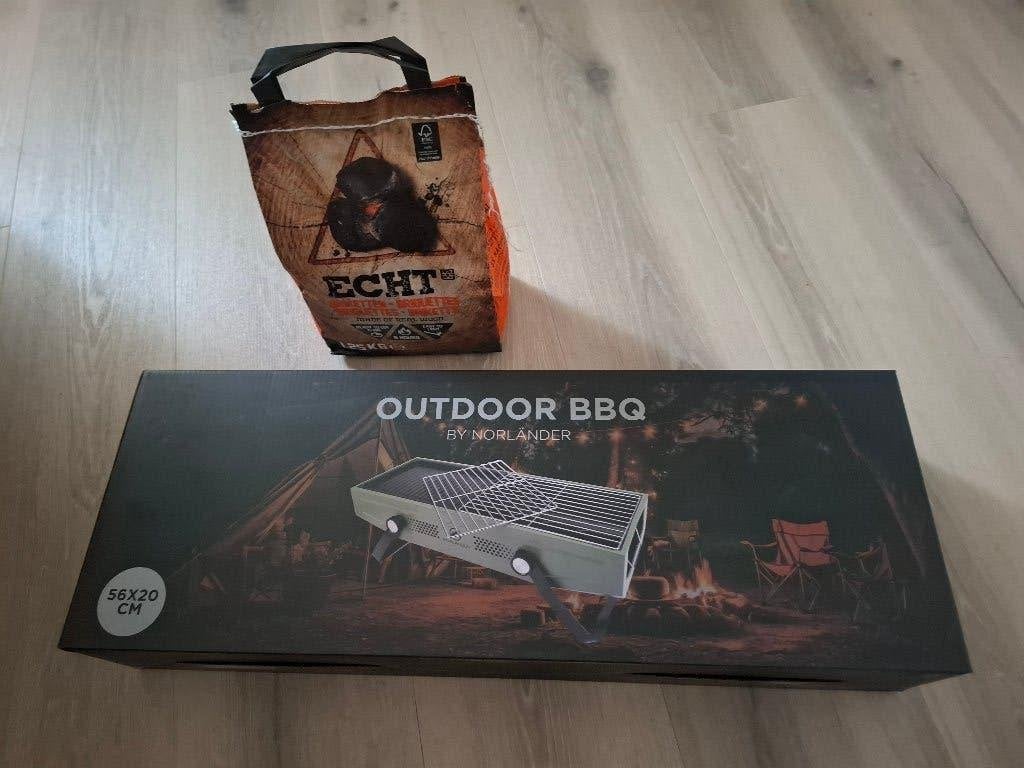 BBQ tafelmodel 56 x 20cm inclusief 1 kleine zak briquetten, Ophalen, Nieuw, Met accessoires