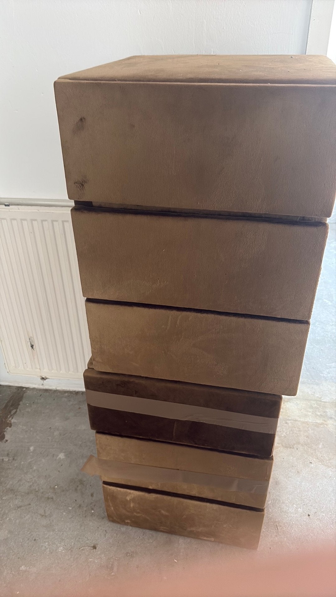 Velours nachtkastjes, Gebruikt, 1 of 2 laden, Minder dan 100 cm, 25 tot 50 cm