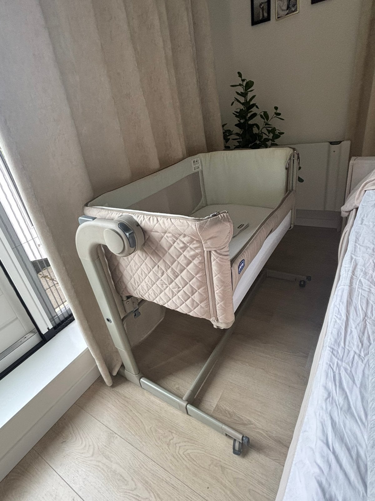 Co- sleeper Chicco next2me taupe, Ophalen