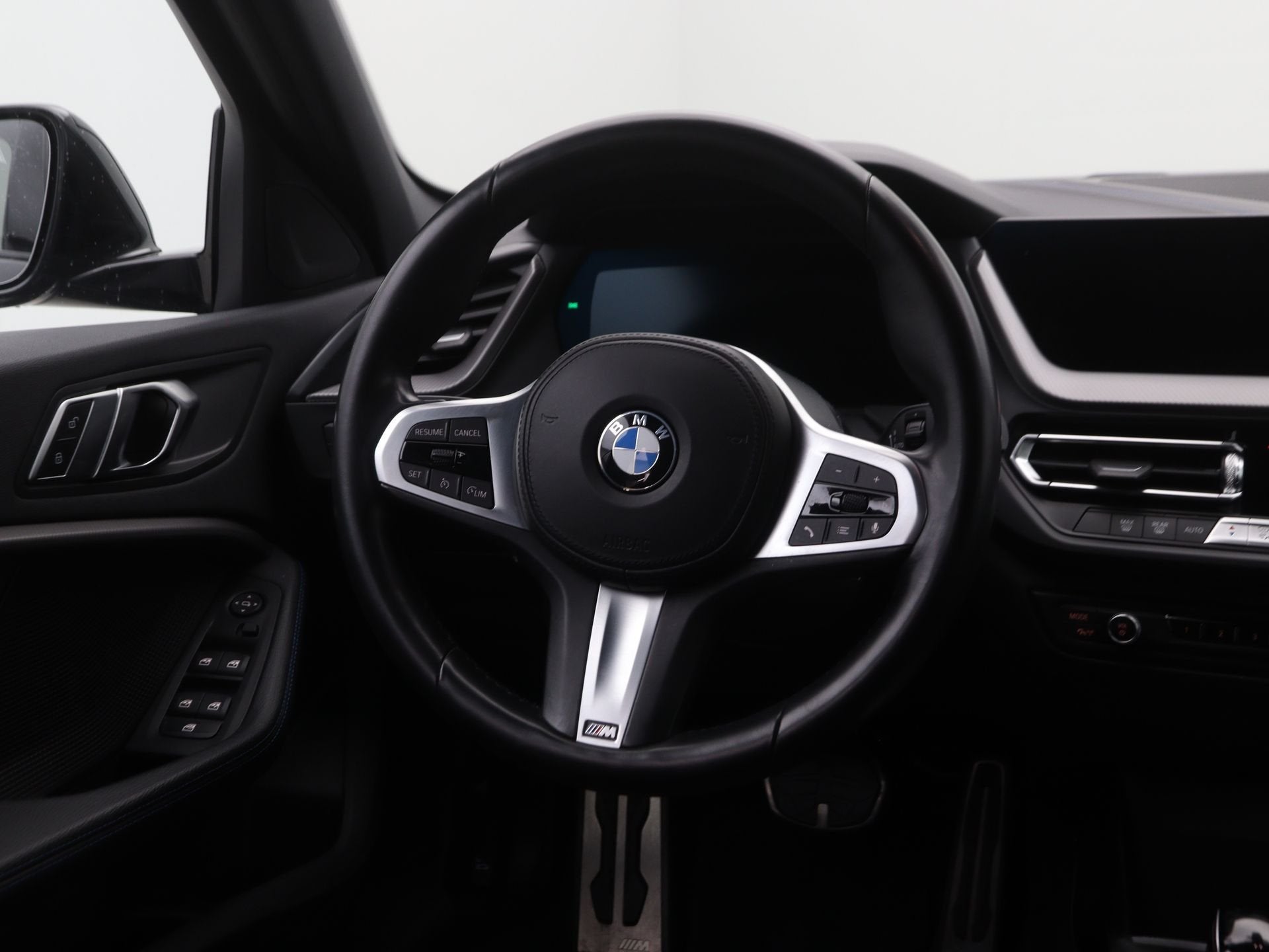 BMW 1 Serie 118i Business Edition (bj 2022, automaat), Auto's, 136 pk, Gebruikt, Met garantie (alle), Origineel Nederlands