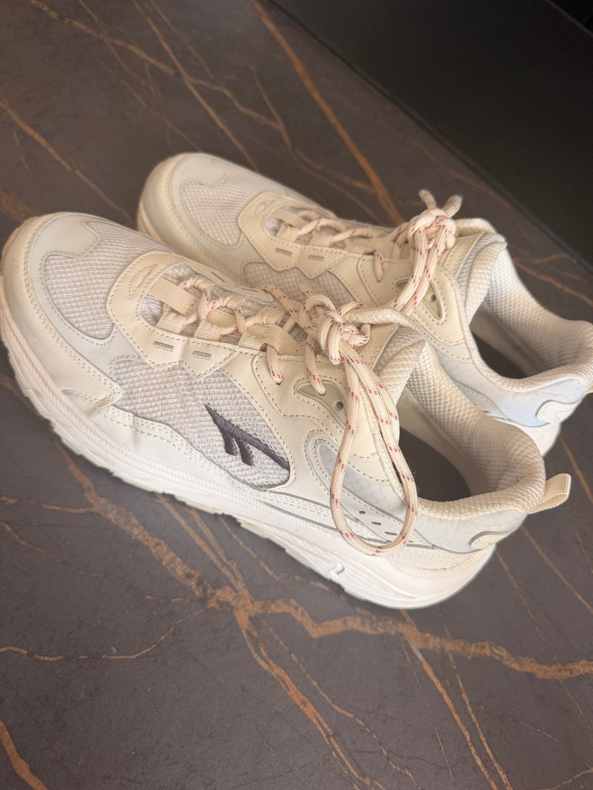 Hi-Tec sneakers maat 44, Verzenden, Gedragen, Wit, Sneakers of Gympen
