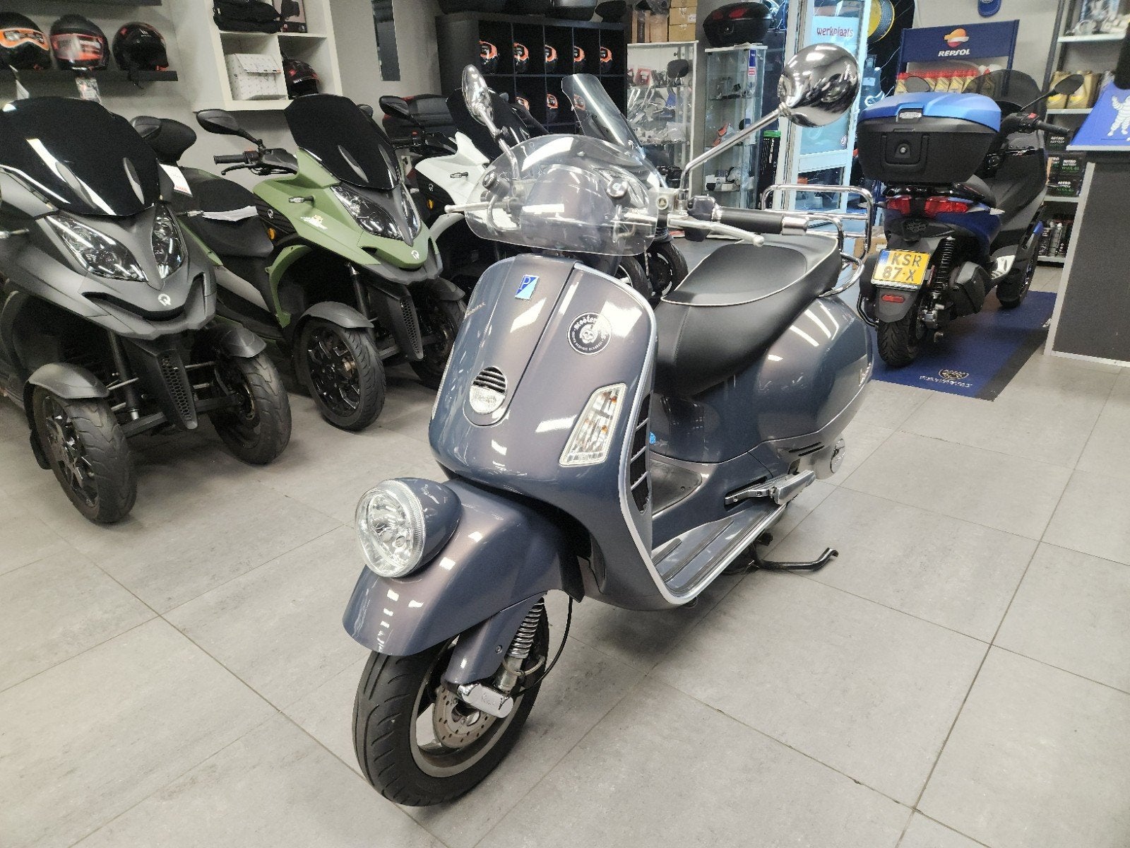 Vespa GTV 250ie 2008 ZGAN, Ophalen, Zo goed als nieuw, Benzine