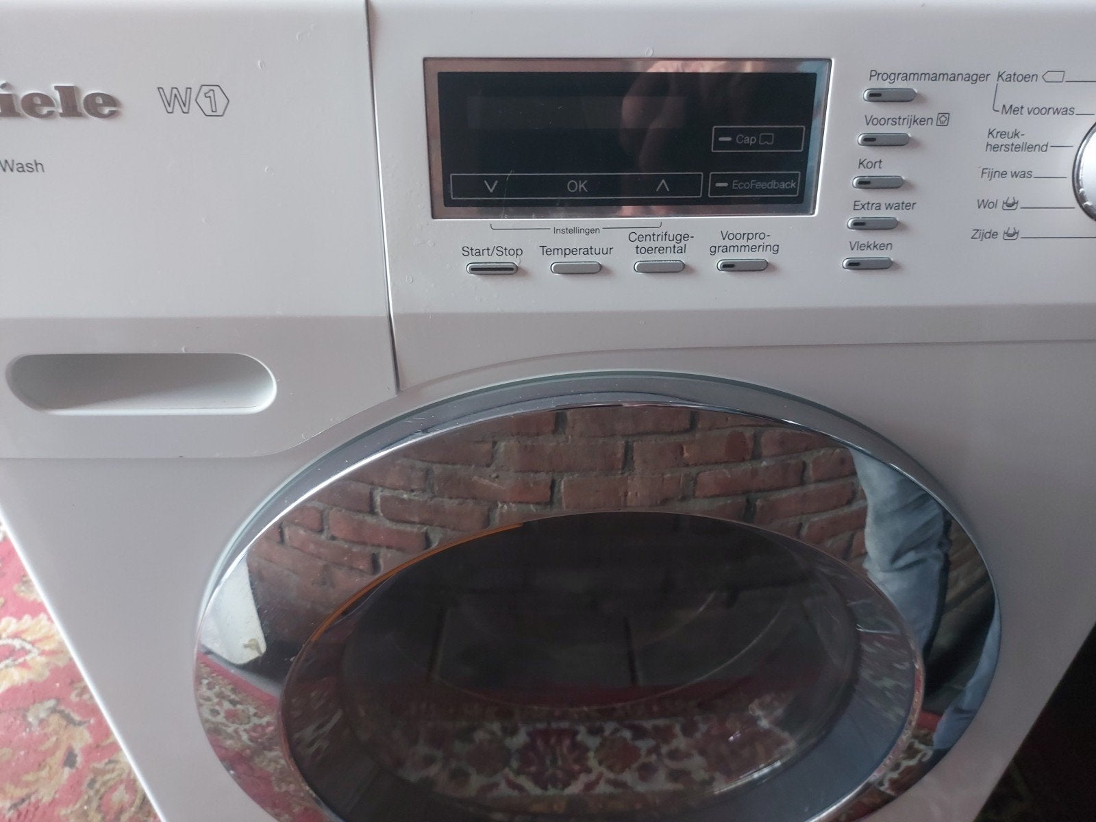 miele W1 1600 toeren met bostelloze motor 8 kilo trommel