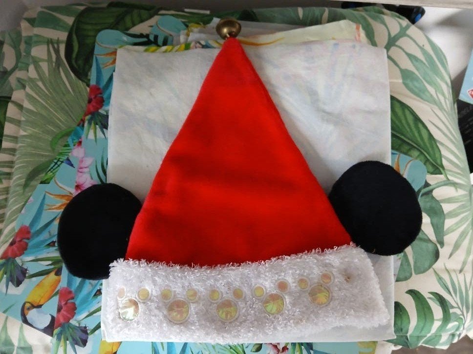 Mickey mouse kerst muts nieuw uit disneyland parijs, Diversen, Kerst, Nieuw, Verzenden
