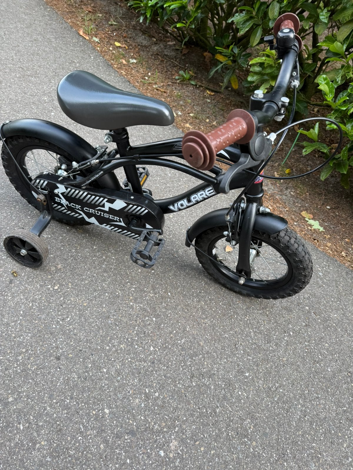 Mooi 12 inch fiets met hand rem geen terug trap rem, Ophalen, Zo goed als nieuw, Minder dan 16 inch, Zijwieltjes