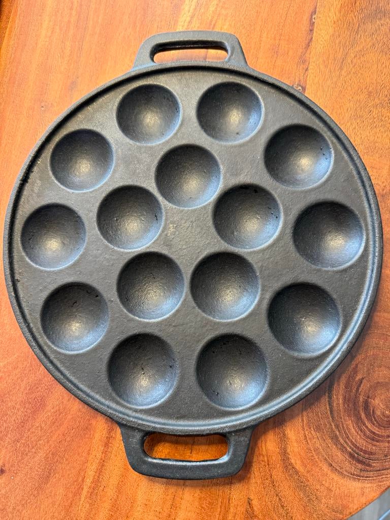 Gietijzeren Poffertjespan - Perfect en heerlijke poffertjes, Huis en Inrichting, Keuken | Potten en Pannen, Ophalen of Verzenden