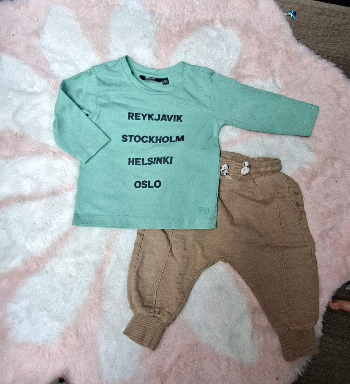 Leuk setje: Quapi shirt en Zara broekje maat 74, Quapi en Zara, Ophalen of Verzenden, Zo goed als nieuw, Setje