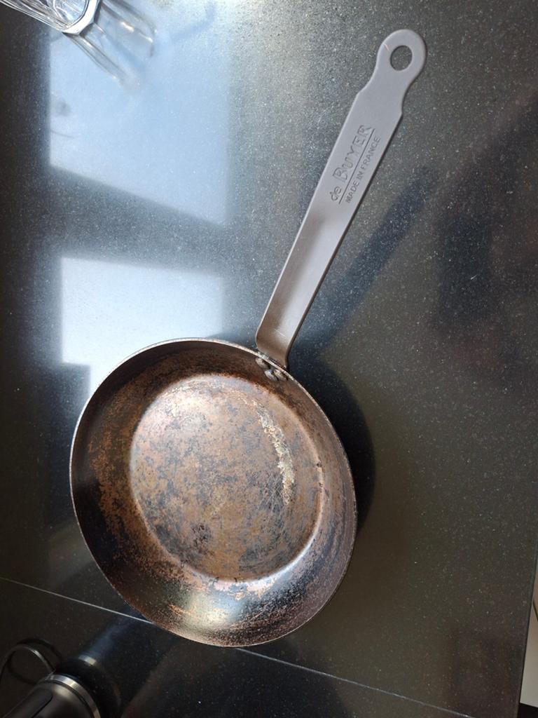 De Buyer Mineral B Koekenpannen 24 & 28 cm, Gebruikt, Ophalen of Verzenden, Koekenpan of Braadpan, Gietijzer