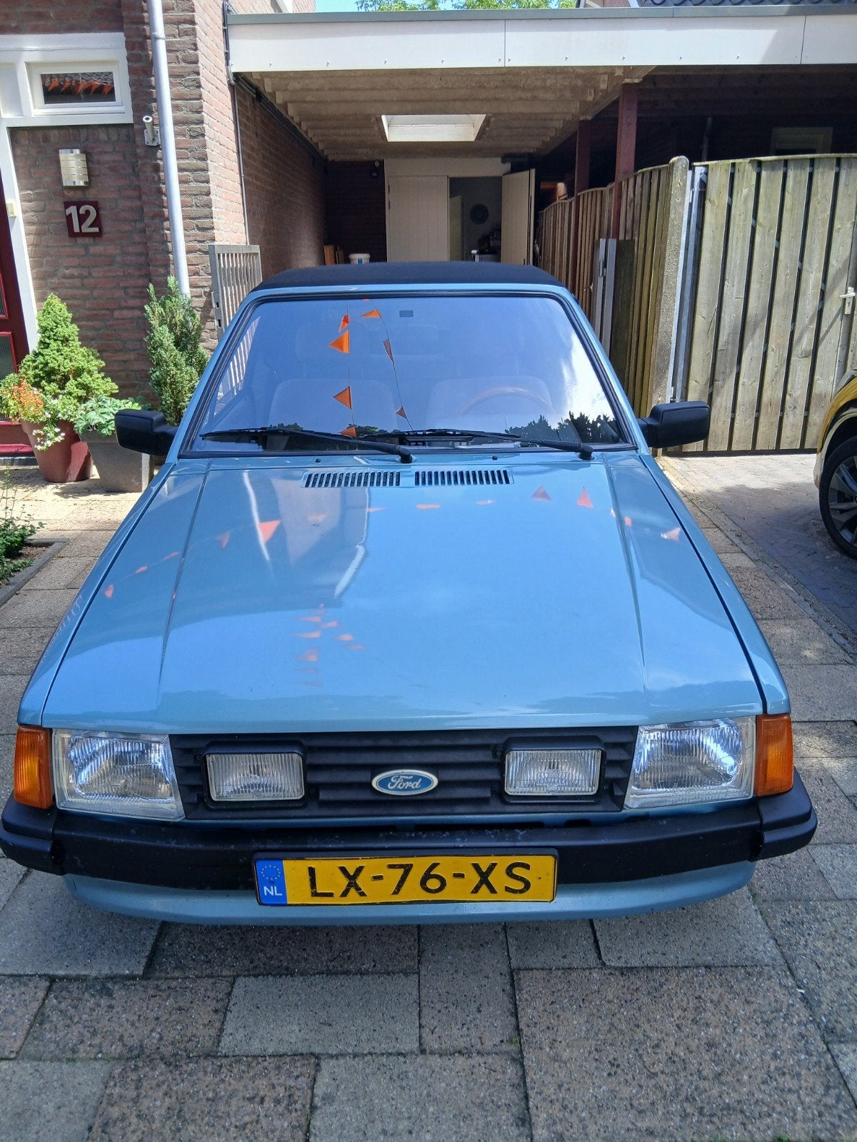 Ford Escort 1.6 Cabrio 1985 Grijs, Auto's, Voorwielaandrijving, Escort, 4 cilinders, Origineel Nederlands