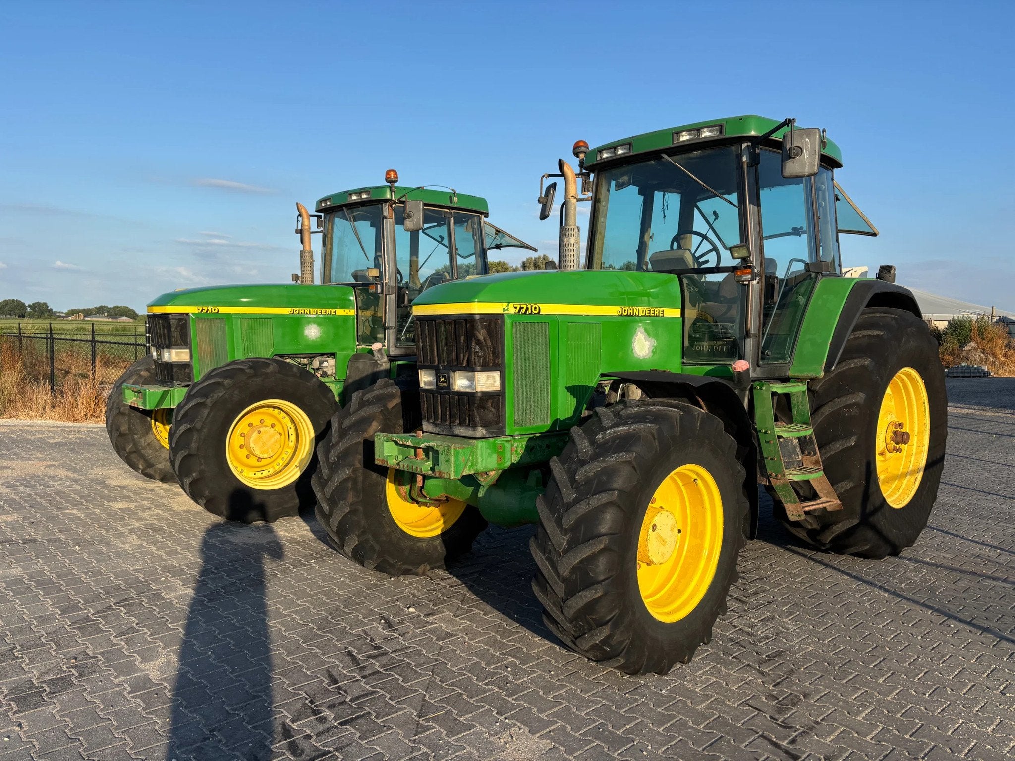John Deere 7710 2 stuks, Gebruikt, 120 tot 160 Pk, John Deere