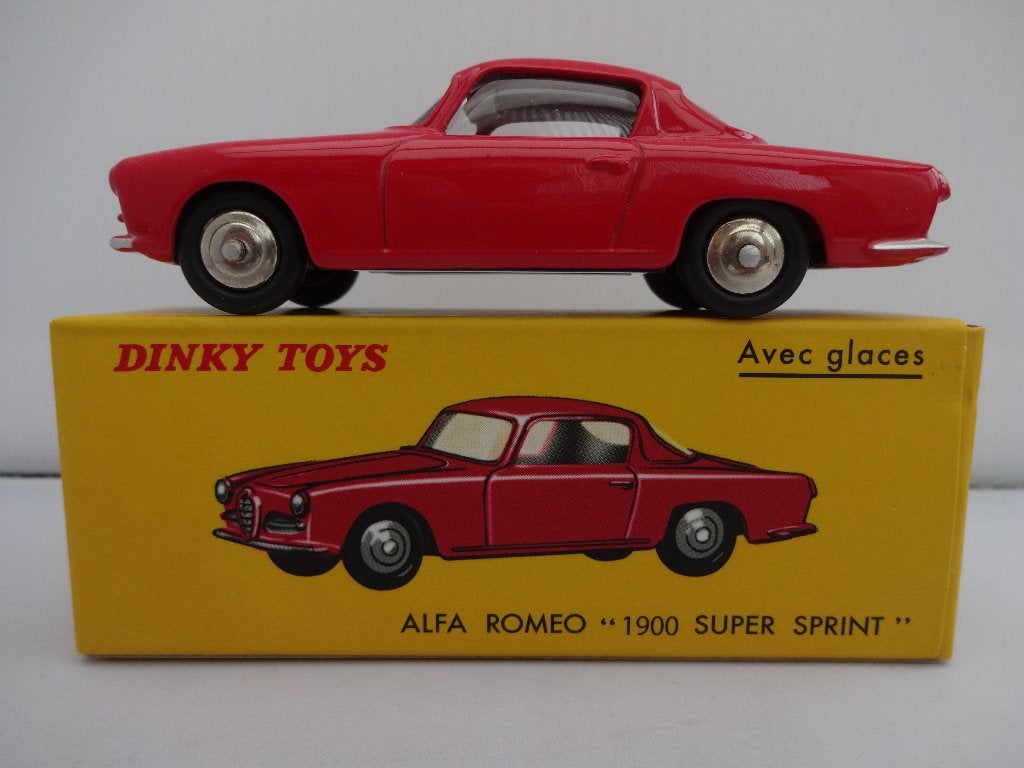 Alfa Romeo 1900 Super Rood nr: 24J van Dinky Toys 1:43, Hobby en Vrije tijd, Modelauto's | 1:43, Ophalen of Verzenden, Nieuw, Auto