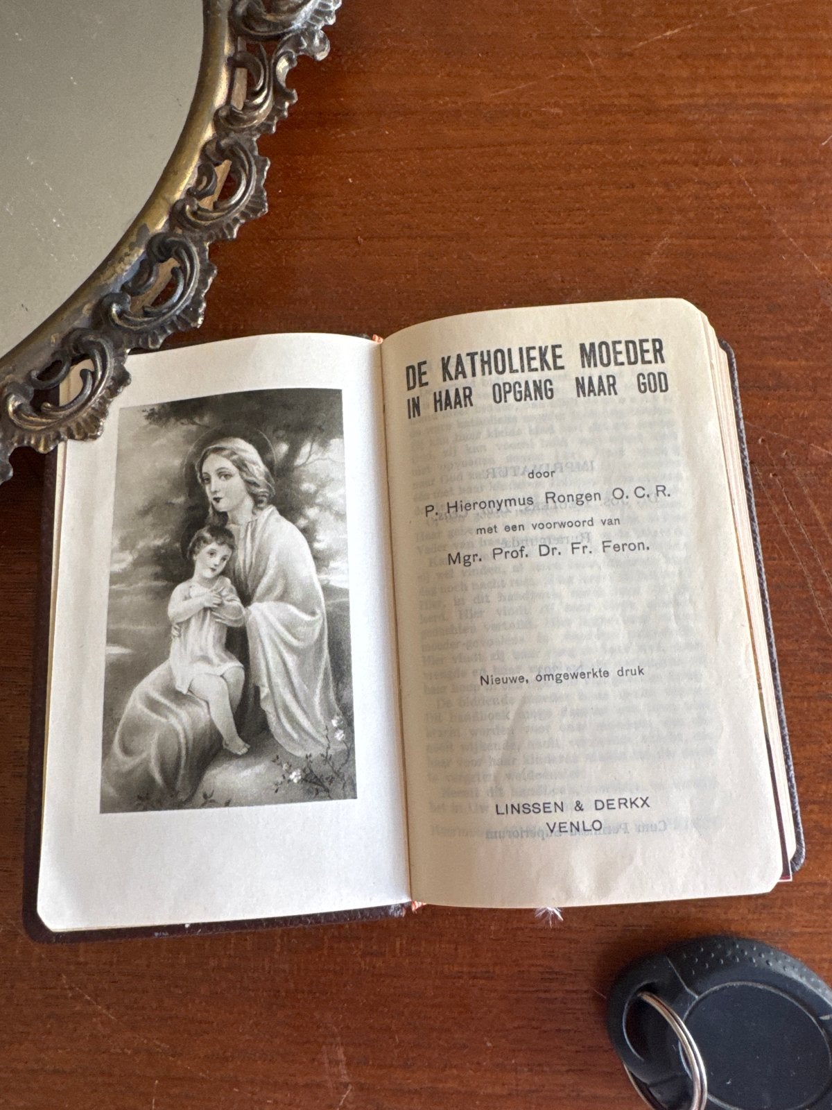 Antiek Katholiek Gebedenboekje - De Katholieke Moeder, Ophalen of Verzenden