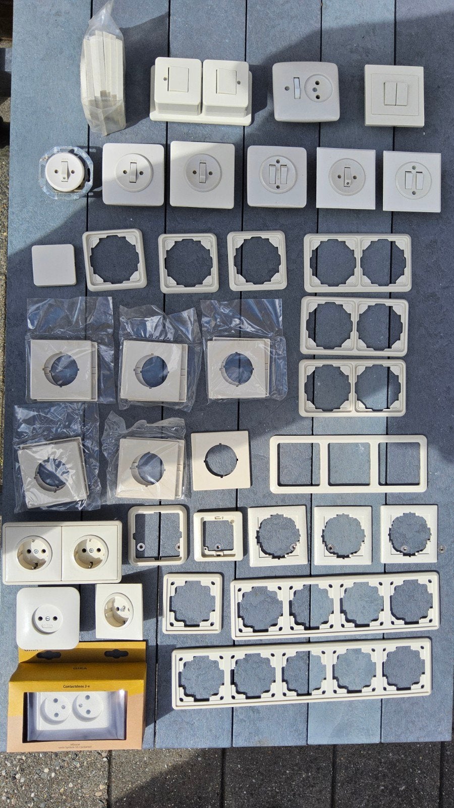 diverse electra stopcontact schakelaar afdekplaat onderdelen, Ophalen of Verzenden, Stopcontact