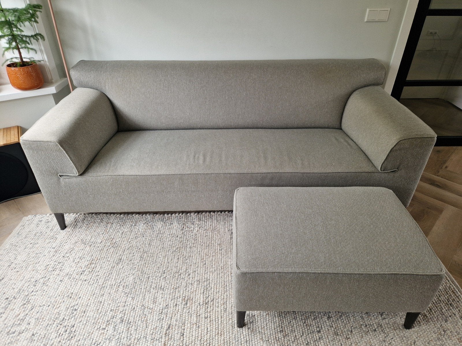 Pode Edit 3-zits bank + hocker, Huis en Inrichting, Ophalen, Modern, Scandinavisch, Tweepersoons, 75 tot 100 cm